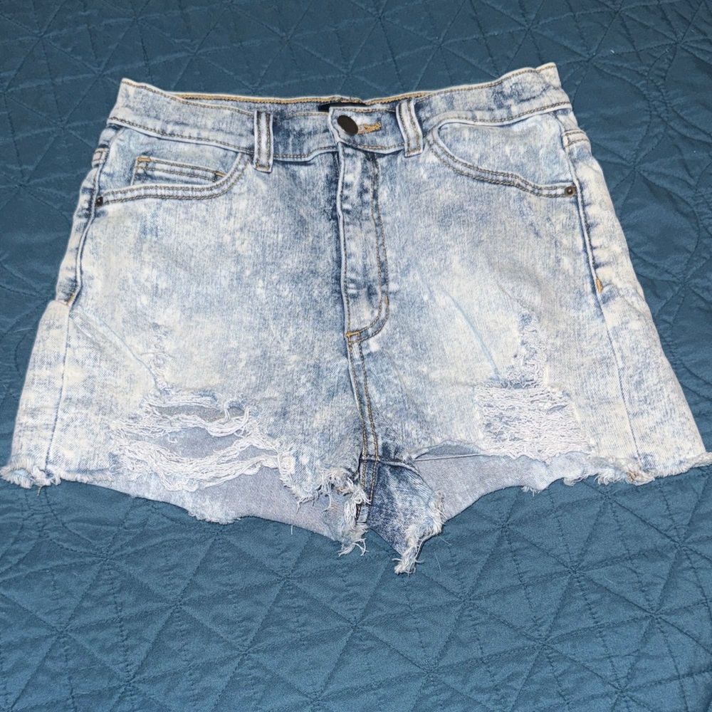 Light Wash Distressed Denim Shorts - Women